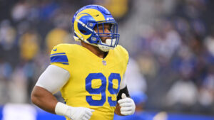 Aaron Donald charges out of retirement in return to Rams