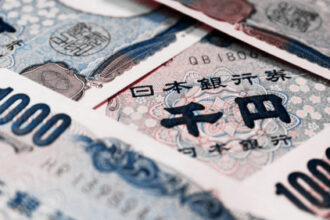 Japan 10-year yield climbs to 1996 high as global rout deepens