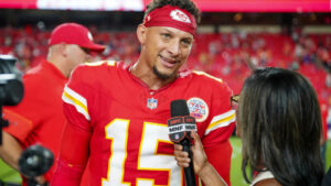 Patrick Mahomes logs full practice