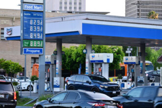 US Department of Transportation Makes Way for Less Efficient Cars as Fuel Prices Soar