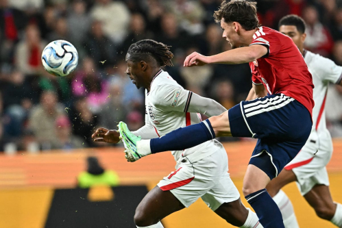 Lukas Ambros a vu Gordon et Kane trouver la faille pour l’Angleterre contre la Tchéquie