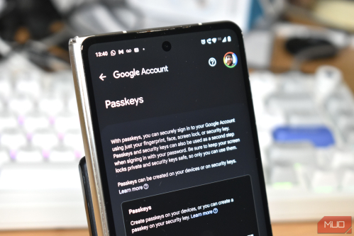 Everyone’s rushing you toward passkeys, but here’s the one thing nobody mentions before you delete your passwords